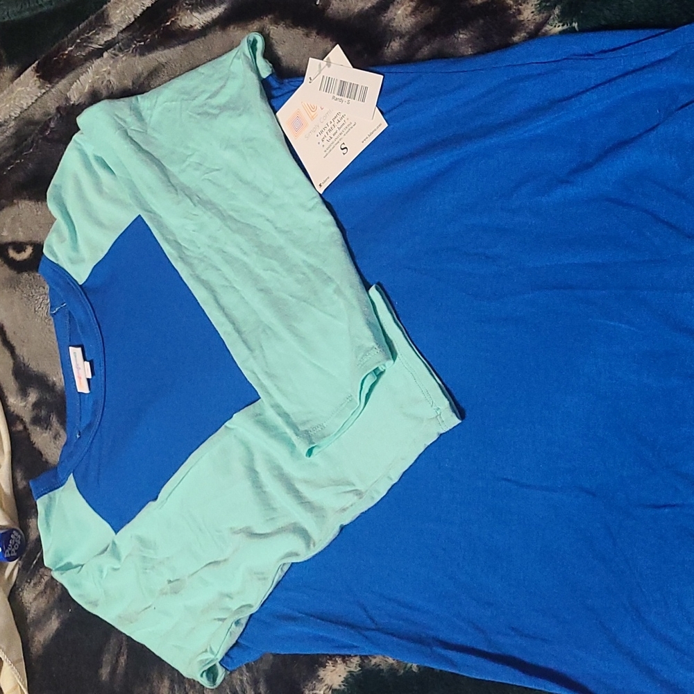 Lularoe small Randy mint sleeves and blue body